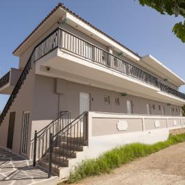 Iviskos - Adults Only, hotel v Laganase