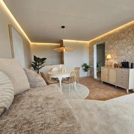 Stylish Forest View - Apartment, hotel em Augsburg
