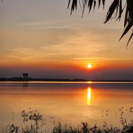 Lac Glamping Trian Lake, hotel a Vĩnh An
