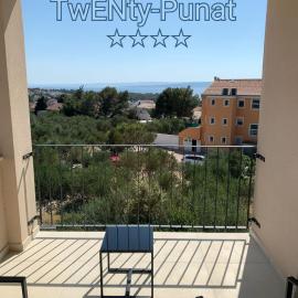 TwENty-Punat Apartments, hotel u Punatu