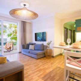 Antalya NO4 Luxury Comfort Art Design House, hotel a Antalya