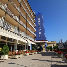 Hotel Cosmopol, hotelli kohteessa Laredo