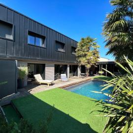 Le Loft Black & Wood - Piscine privé et grande terrasse à 20 min de Rennes