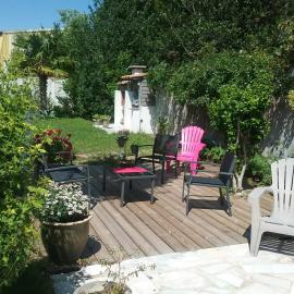 La roseraie, hotel in Aytré