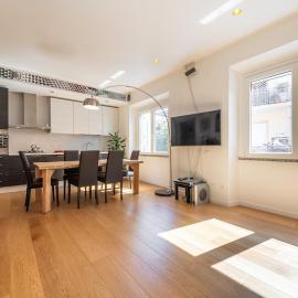 Spacious and bright 2 BR apartment near Poetto