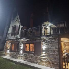 Vlasinska Bajka: Vlasina Rid şehrinde bir otel