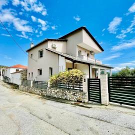 Villa Violetta, khách sạn ở Áyios Andréas