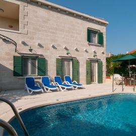 10 Persons Villa With Pool at Island Brac