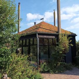 Ons Huisje Achter - De Hooischuur, hotel in Noordwijkerhout