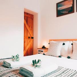 Um Lugar ao Sol Beach House Azenhas do Mar