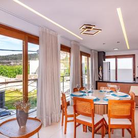 Villa Andorinha - Und 08 - Novo e Aconchegante no Centro de Mucugê, Hotel in Mucugê