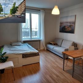 Spacious studio by the sea 41 m2, готель у Гельсінкі
