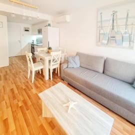Acogedor apartamento en Palamós, cerca de la playa, hotell i Palamós