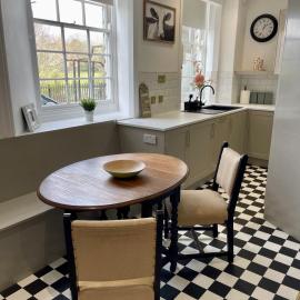 NEW, STYLISH & SPACIOUS GROUND FLOOR Mews