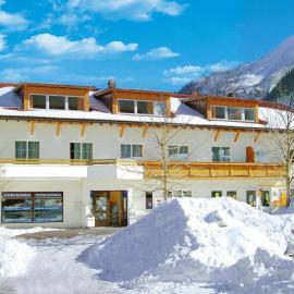 Apartment in Zugspitz Arena near Cycle Path