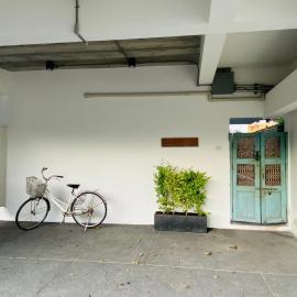 Villa S