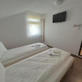 Pensiune MOIL, hotel a Vîrfurile