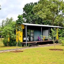 SleepOver Phabeni, Hotel in Hazyview