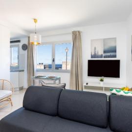 Home2Book Serene Bajamar Stay Natural Pool & Beach, hotel in Bajamar