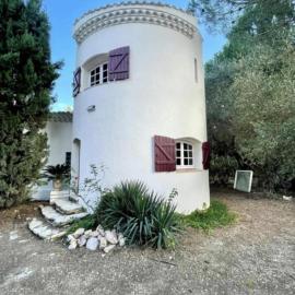 La Tour, hotel in Béziers