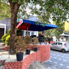 Pine Trees Home Holidays, hotel in Vagamon