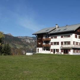Centre de vacances Les Pieux, hotel i Crest-Voland