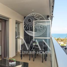 Casa Adrian Ivan Luxury Homes 5ªPlta Sur 1ªLínea, hotel in Oropesa del Mar