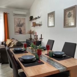 L'OBIONE, maison centre ville, hotel in Saint-Gilles