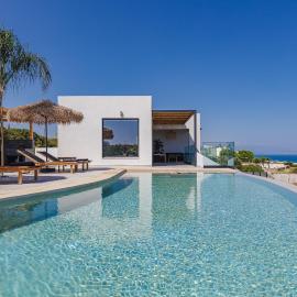 Bohemian Villas - Private Infinity Pools & Panoramic Sea View - just 500m from Beach