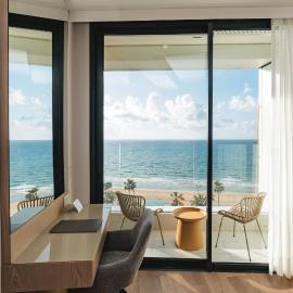 Almera Hotel, ξενοδοχείο σε Bat Yam