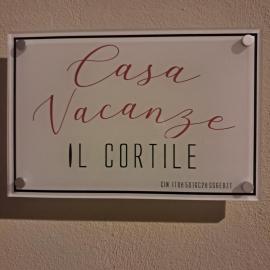 Casa il cortile – hotel w mieście San Cataldo