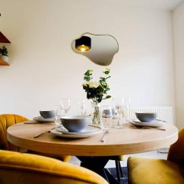 Stylish 3BRHome Free Parking Near Oxford, hotel v destinácii Witney