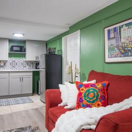 Exceptional & Central, Garden Suite, Top Amenities & Care!