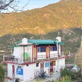 Odyssey Stays Khirsu, hotel v destinácii Pauri