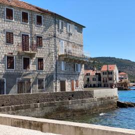 Bucol seaview suites, hotel em Komiža