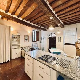 Santa Monaca Medieval Guesthouse
