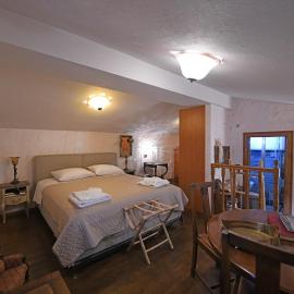 Kleopatra's House, hotel Karavostamo városában