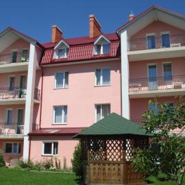 Villa Kameliya, hotel u gradu Truskavets