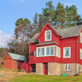 Amazing Home In Kysnesstrand With Wifi, hotel a Oppheim