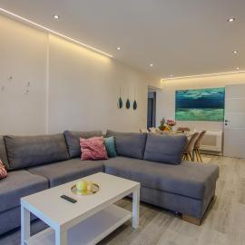 Christiano Apartments