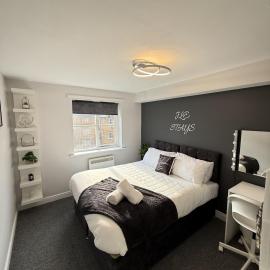 2 Bed Apartment in Greenwich, Free Parking, DLR