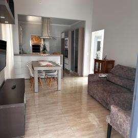 Casa em Toledo 1 suíte e 2 quartos confortável, hotel in Toledo