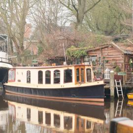 Salonboot de Wending, hotel u gradu Groningen