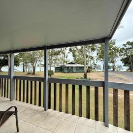 Top Level Unit With Gorgeous Waterviews