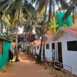 Love paradice huts, hotel di Arambol