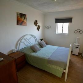 Rock's Beach Spot A, hotel in Costa da Caparica