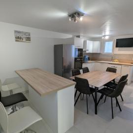 Gîte convivial avec climatisation, 4 chambres, terrasse, parking - 6 pers. - FR-1-590-567, hotel in Chilleurs-aux-Bois