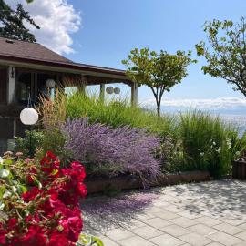 Sliammon में, होटल Blitz Beach House Oceanside Suite