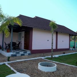 J HOME Retreat, hotel in Kolli Hills