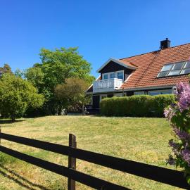 Villa Fridhem, lovely villa by the sea near Visby, hotel a Visby
